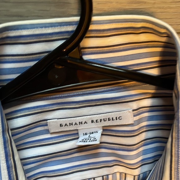 Banana republic striped mens shirt. - Picture 2 of 3